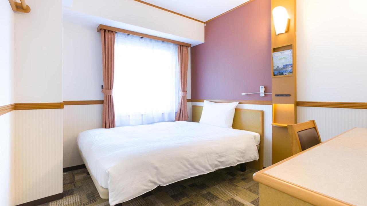 Toyoko Inn Musashi-Nakahara Ekimae Kawasaki  Bagian luar foto