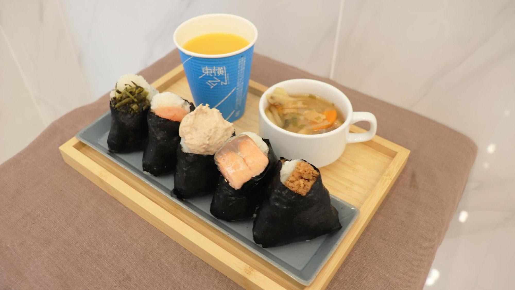 Toyoko Inn Musashi-Nakahara Ekimae Kawasaki  Bagian luar foto